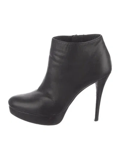 Pre-owned Stuart Weitzman Leather Boots In Black