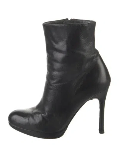 Pre-owned Stuart Weitzman Leather Boots In Black