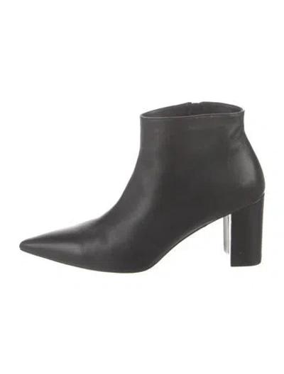 Pre-owned Stuart Weitzman Leather Boots In Black