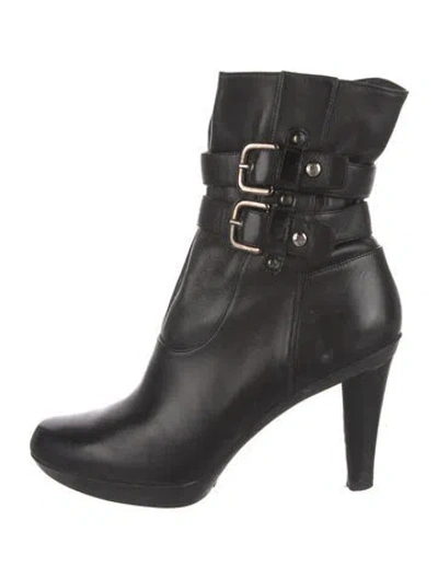 Pre-owned Stuart Weitzman Leather Boots In Black