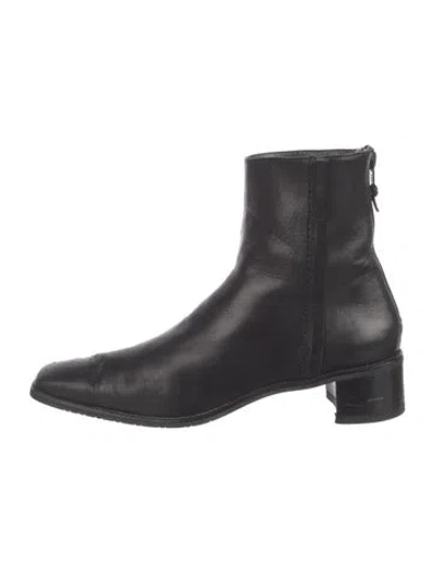 Pre-owned Stuart Weitzman Leather Boots In Black