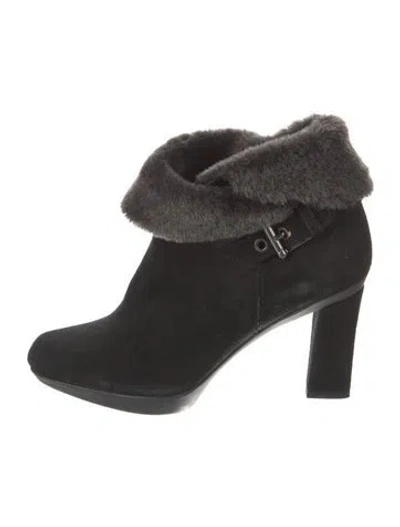 Pre-owned Stuart Weitzman Leather Boots In Black
