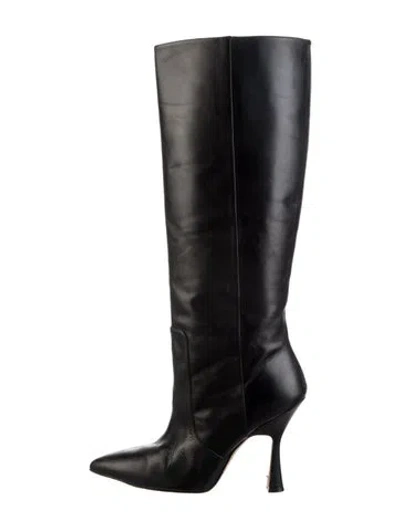 Pre-owned Stuart Weitzman Leather Boots In Black