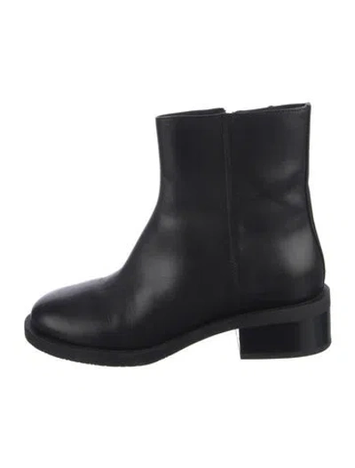 Pre-owned Stuart Weitzman Leather Boots In Black