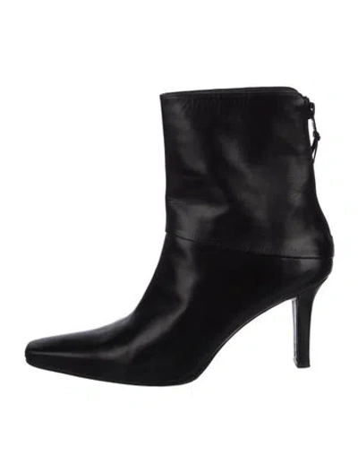Pre-owned Stuart Weitzman Leather Boots In Black