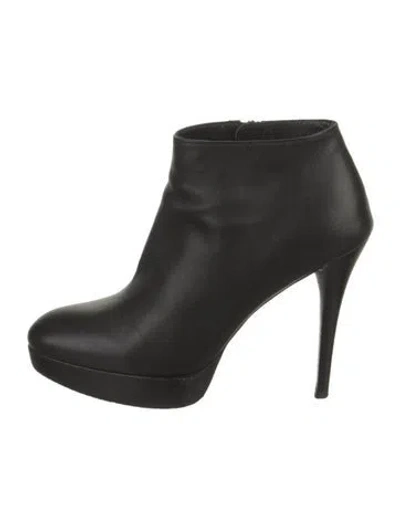 Pre-owned Stuart Weitzman Leather Boots In Black