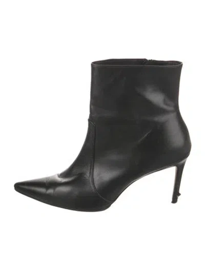 Pre-owned Stuart Weitzman Leather Boots In Black