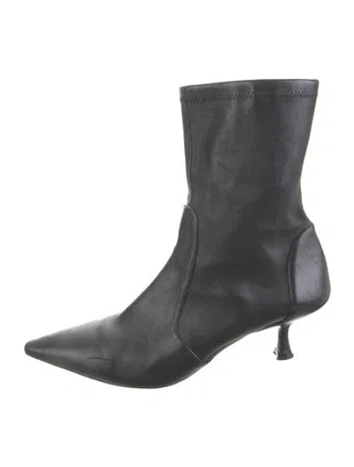Pre-owned Stuart Weitzman Leather Boots In Black
