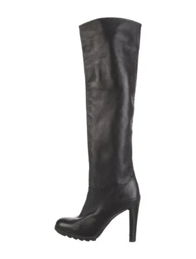 Pre-owned Stuart Weitzman Leather Boots In Black