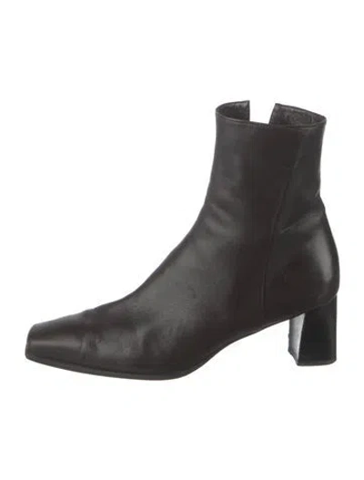 Pre-owned Stuart Weitzman Leather Boots In Black