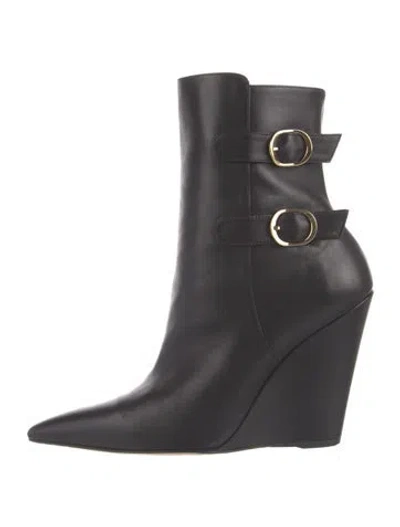Pre-owned Stuart Weitzman Leather Boots In Black