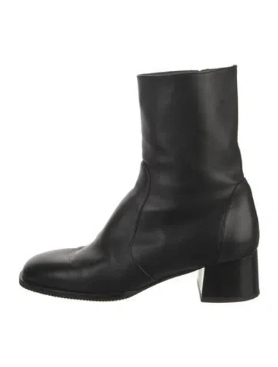 Pre-owned Stuart Weitzman Leather Boots In Black