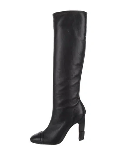 Pre-owned Stuart Weitzman Leather Boots In Black