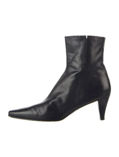 Pre-owned Stuart Weitzman Leather Boots In Black