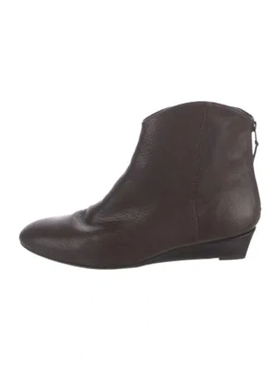 Pre-owned Stuart Weitzman Leather Boots In Brown