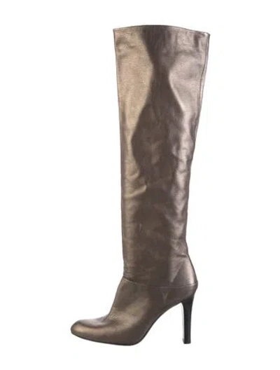 Pre-owned Stuart Weitzman Leather Boots In Gold