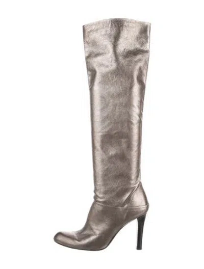 Pre-owned Stuart Weitzman Leather Boots In Gold