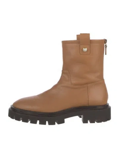 Pre-owned Stuart Weitzman Leather Boots In Neutral