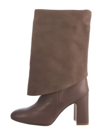 Pre-owned Stuart Weitzman Leather Boots In Neutral