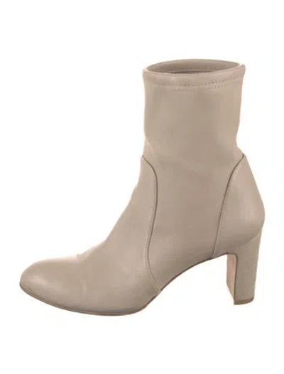 Pre-owned Stuart Weitzman Leather Boots In Neutral