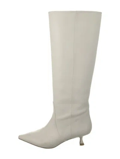 Pre-owned Stuart Weitzman Leather Boots In Neutral