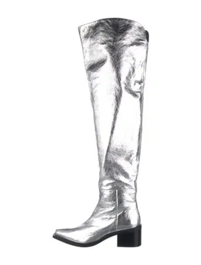 Pre-owned Stuart Weitzman Leather Boots In Silver