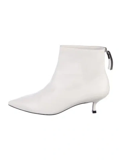 Pre-owned Stuart Weitzman Leather Boots In White