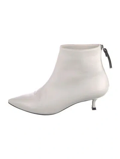 Pre-owned Stuart Weitzman Leather Boots In White