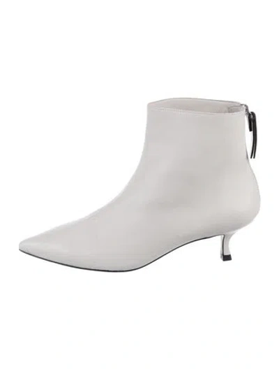 Pre-owned Stuart Weitzman Leather Boots In White