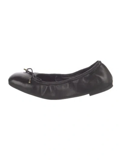 Pre-owned Stuart Weitzman Leather Bow Accents Ballet Flats In Black