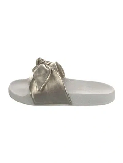 Pre-owned Stuart Weitzman Leather Bow Accents Slides In Gold/white