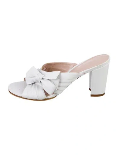 Pre-owned Stuart Weitzman Leather Bow Accents Slides In White