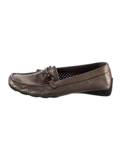 Pre-owned Stuart Weitzman Leather Chain-link Accents Loafers In Brown
