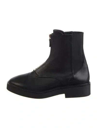 Pre-owned Stuart Weitzman Leather Chelsea Boots In Black