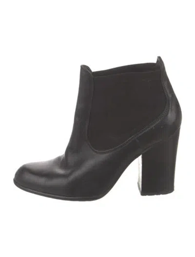 Pre-owned Stuart Weitzman Leather Chelsea Boots In Black