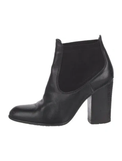 Pre-owned Stuart Weitzman Leather Chelsea Boots In Black
