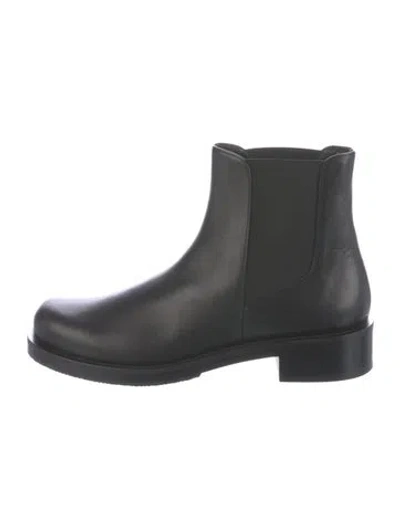 Pre-owned Stuart Weitzman Leather Chelsea Boots In Black