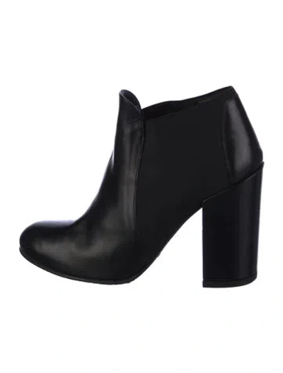 Pre-owned Stuart Weitzman Leather Chelsea Boots In Black