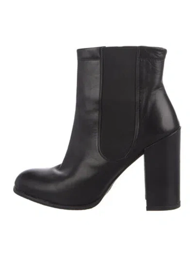 Pre-owned Stuart Weitzman Leather Chelsea Boots In Black