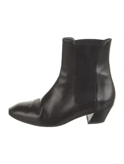 Pre-owned Stuart Weitzman Leather Chelsea Boots In Black
