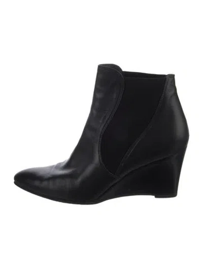 Pre-owned Stuart Weitzman Leather Chelsea Boots In Black