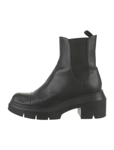 Pre-owned Stuart Weitzman Leather Chelsea Boots In Black