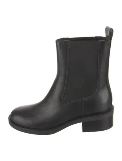 Pre-owned Stuart Weitzman Leather Chelsea Boots In Black