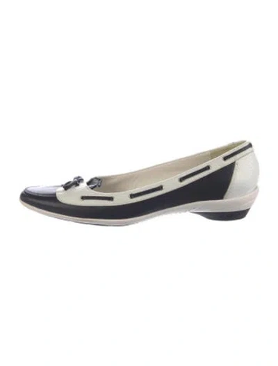 Pre-owned Stuart Weitzman Leather Colorblock Pattern Flats In Blue
