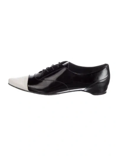 Pre-owned Stuart Weitzman Leather Colorblock Pattern Oxfords In Black