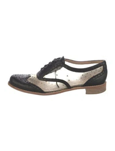 Pre-owned Stuart Weitzman Leather Colorblock Pattern Sneakers In Black
