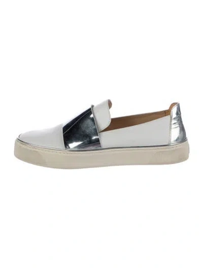 Pre-owned Stuart Weitzman Leather Colorblock Pattern Sneakers In White