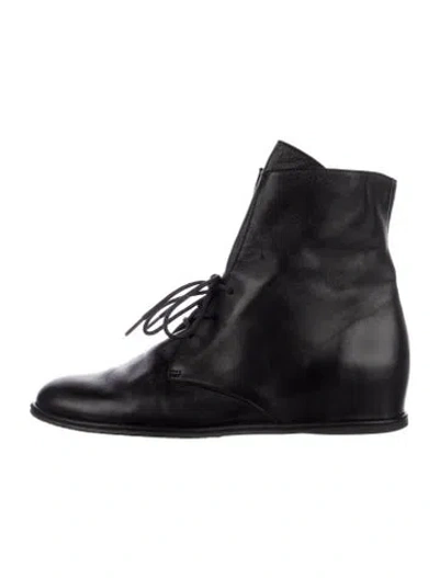 Pre-owned Stuart Weitzman Leather Combat Boots In Black