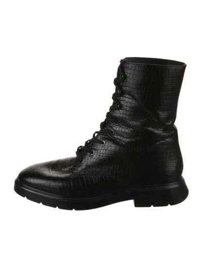 Pre-owned Stuart Weitzman Leather Combat Boots In Black