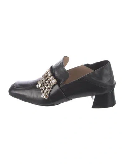 Pre-owned Stuart Weitzman Leather Crystal Embellishments Mules In Black